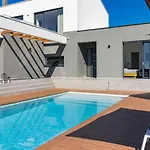 Sabina Villa *