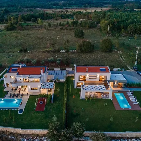 Sabina Villa *